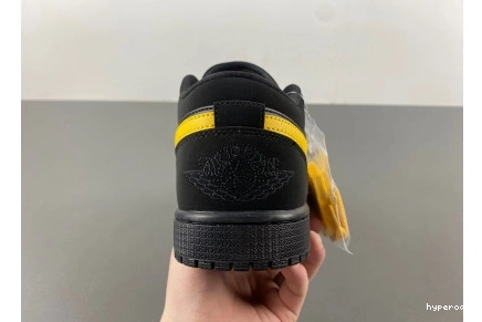 Hyperoad Jordan University 'Black Low Gold' Air 1 1029